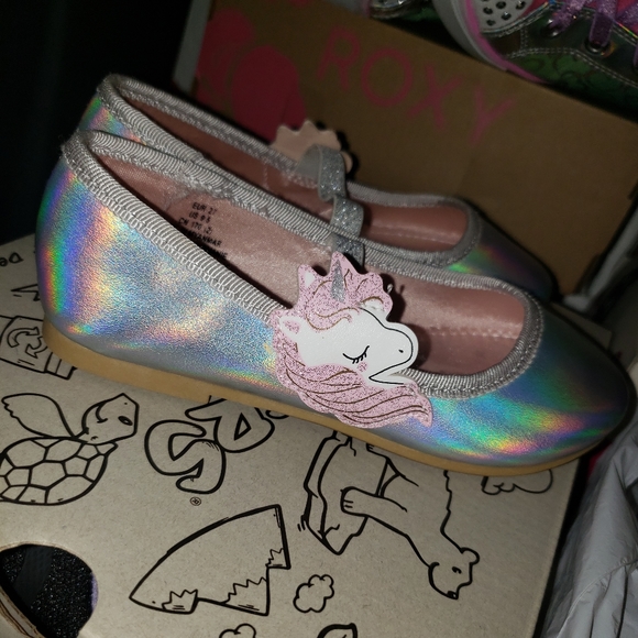 UNICORN FLAT SLIPPERS Girls size 9.5 - Picture 4 of 7